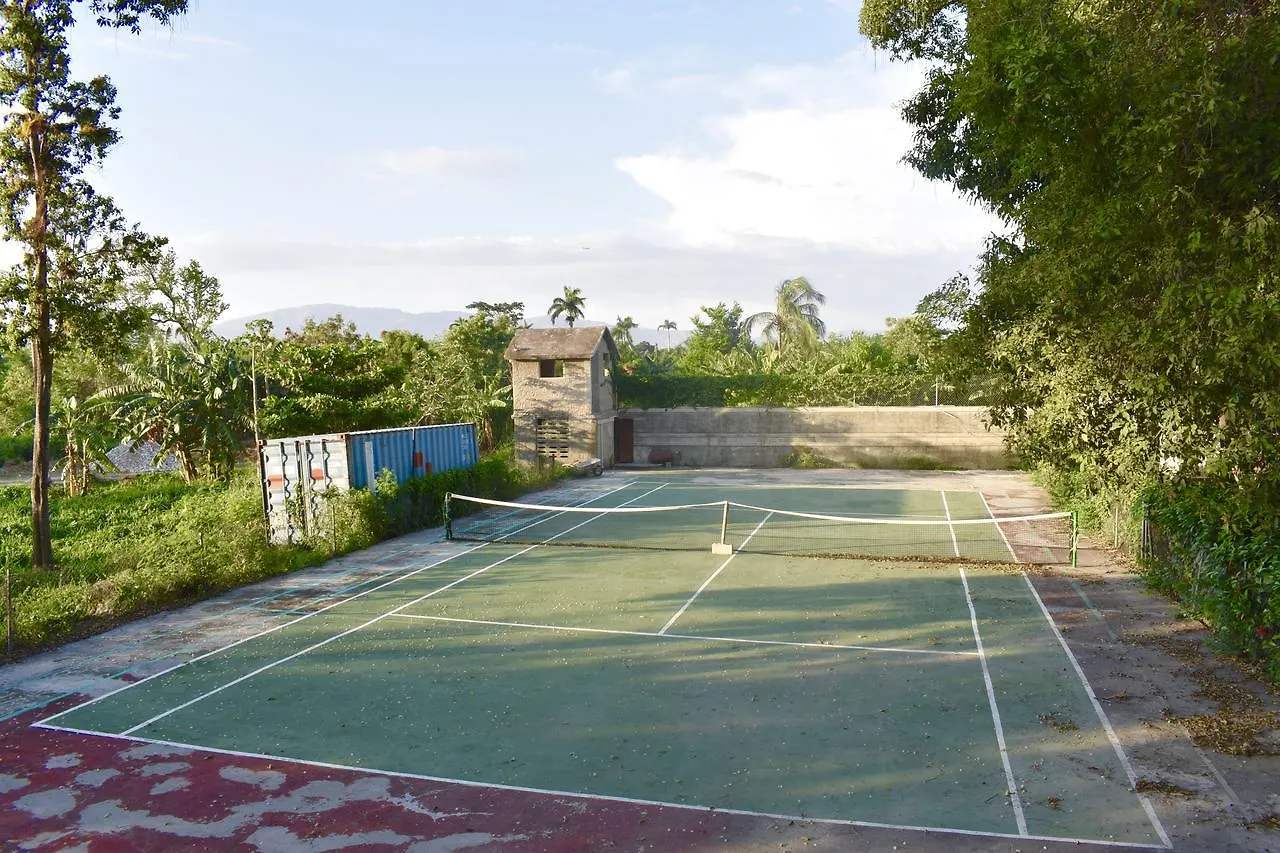 Eucalyptus Guest House Port-au-Prince Oda ve Kahvaltı
